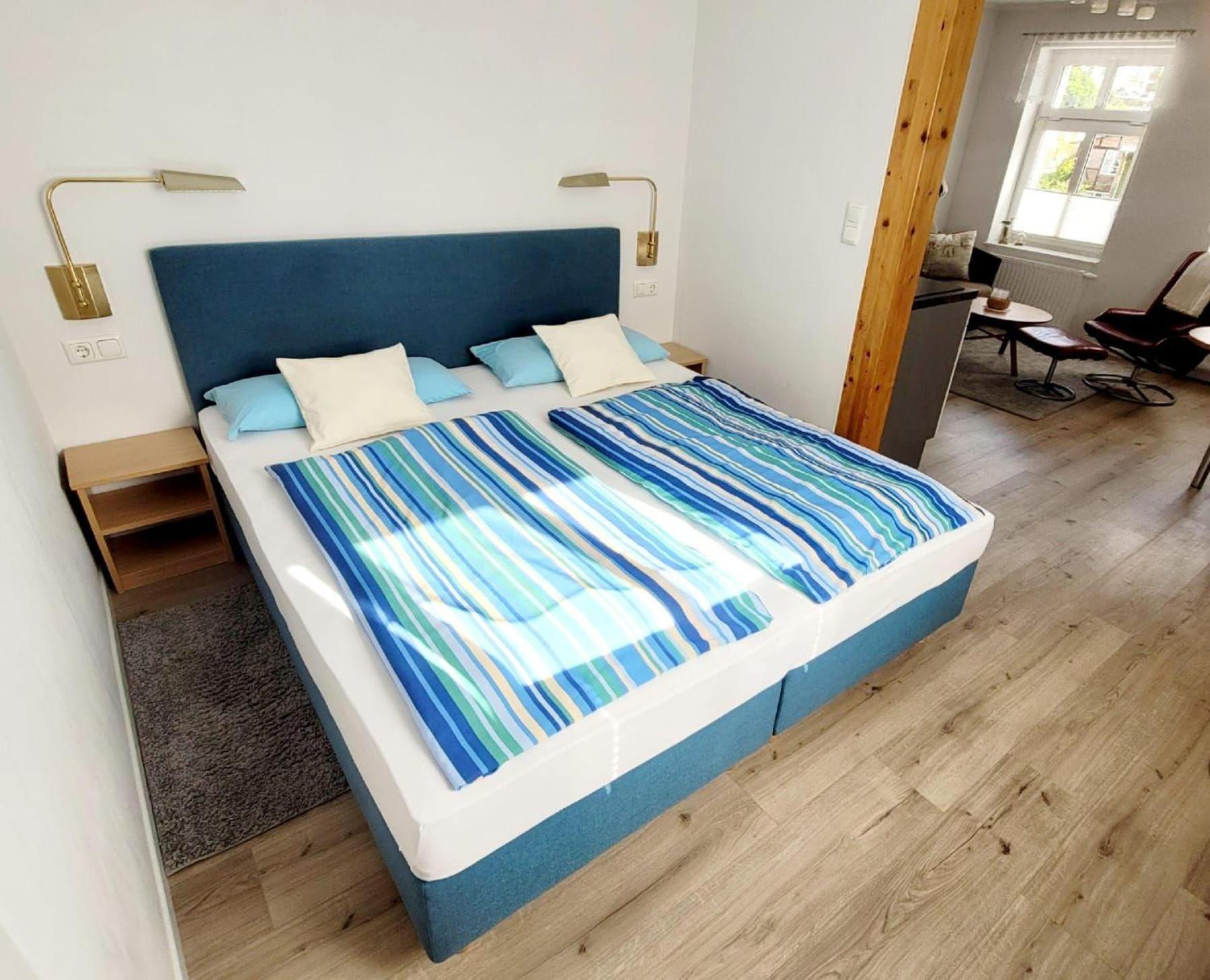 Ferienwohnung-2-In-Der-Altstadt-Fam-Harder 萨斯尼茨 外观 照片